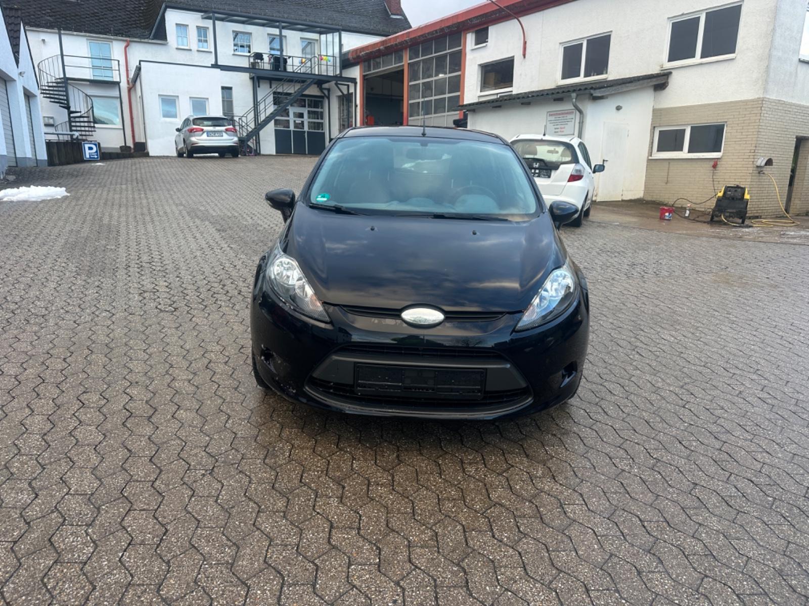 Ford Fiesta Trend ! Tüv Neu ! Service Neu