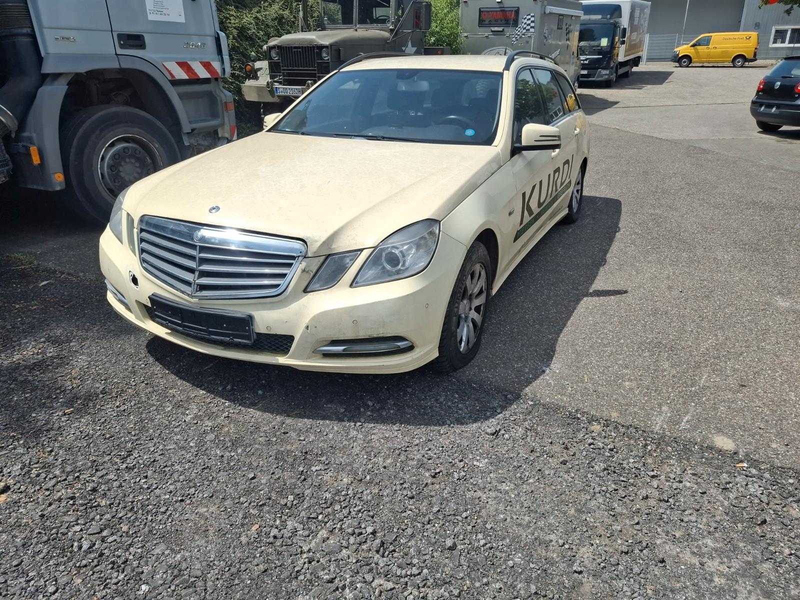 Mercedes-Benz E 200 BlueTEC T ELEGANCE