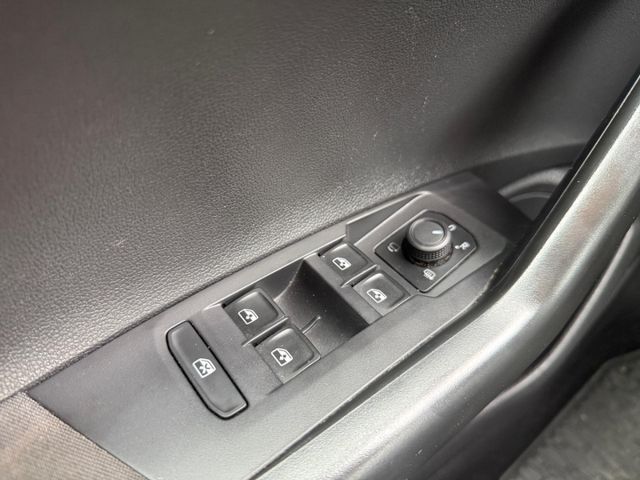 Polo VI Life 1.0 TSI DSG Navi CarPlay DAB+