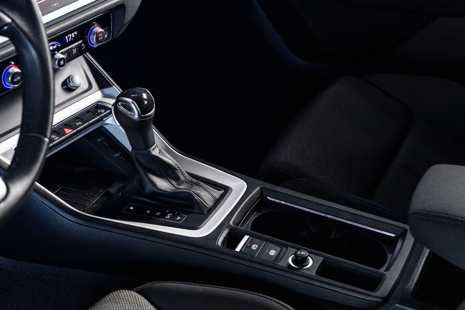 Fahrzeugabbildung Audi Q3 35 TFSI advanced +LED +elektr. Klappe
