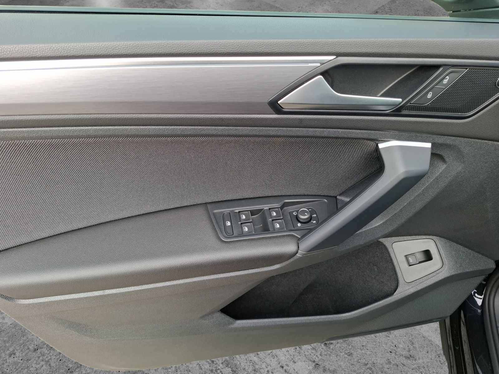 Fahrzeugabbildung SEAT Tarraco TSI FR DSG 4Drive LED AHK Navi Pano AID