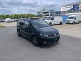 Volkswagen Touran Hig 2.0 TDI Bi-Xen Panoram Neu Zahnriemen - Volkswagen Touran: Zahnriemen
