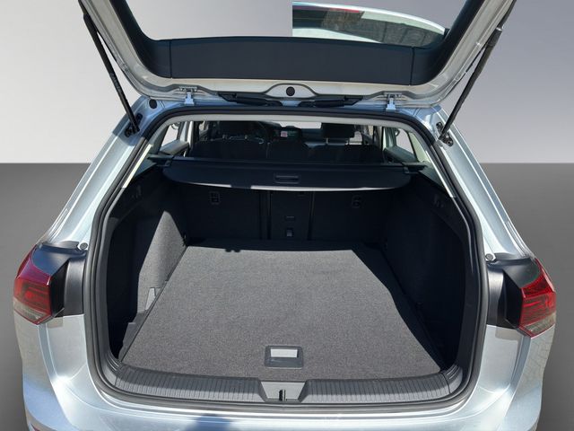 Golf VIII Variant 2.0 TDI Life SHZ NAVI ACC LED