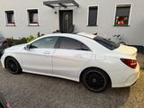 Mercedes-Benz CLA 220 4MATIC DCT - - Mercedes-Benz CLA 220 von privat