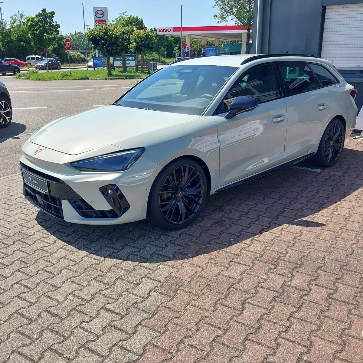 Cupra Leon Sportstourer 2.0 TSI Black Edition