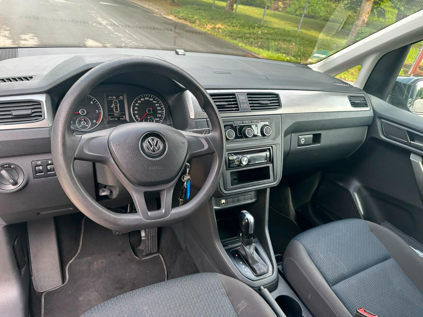 Volkswagen Caddy Maxi 2.0 TDI DSG Klima Rollstuhlrampe 7Sit