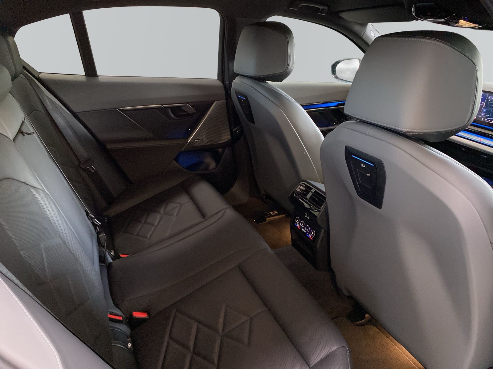 BMW i5 - Bild 10