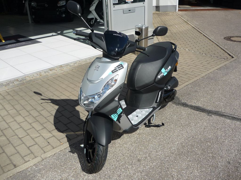 Peugeot Kisbee Scooter en Noir neuf à Limerlé pour € 2 399