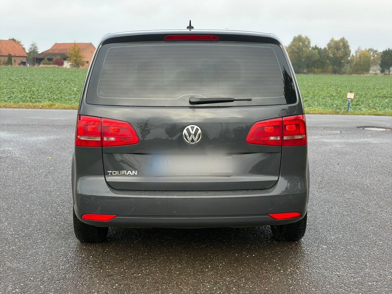 Volkswagen Touran 2015 — photo 6
