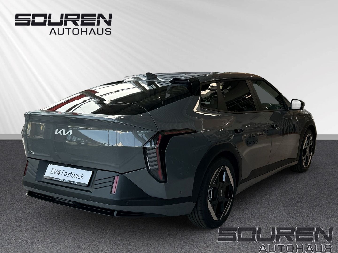 Fahrzeugabbildung Kia EV4 FASTBACK 81 EARTH **ALLE Pakete!!!**