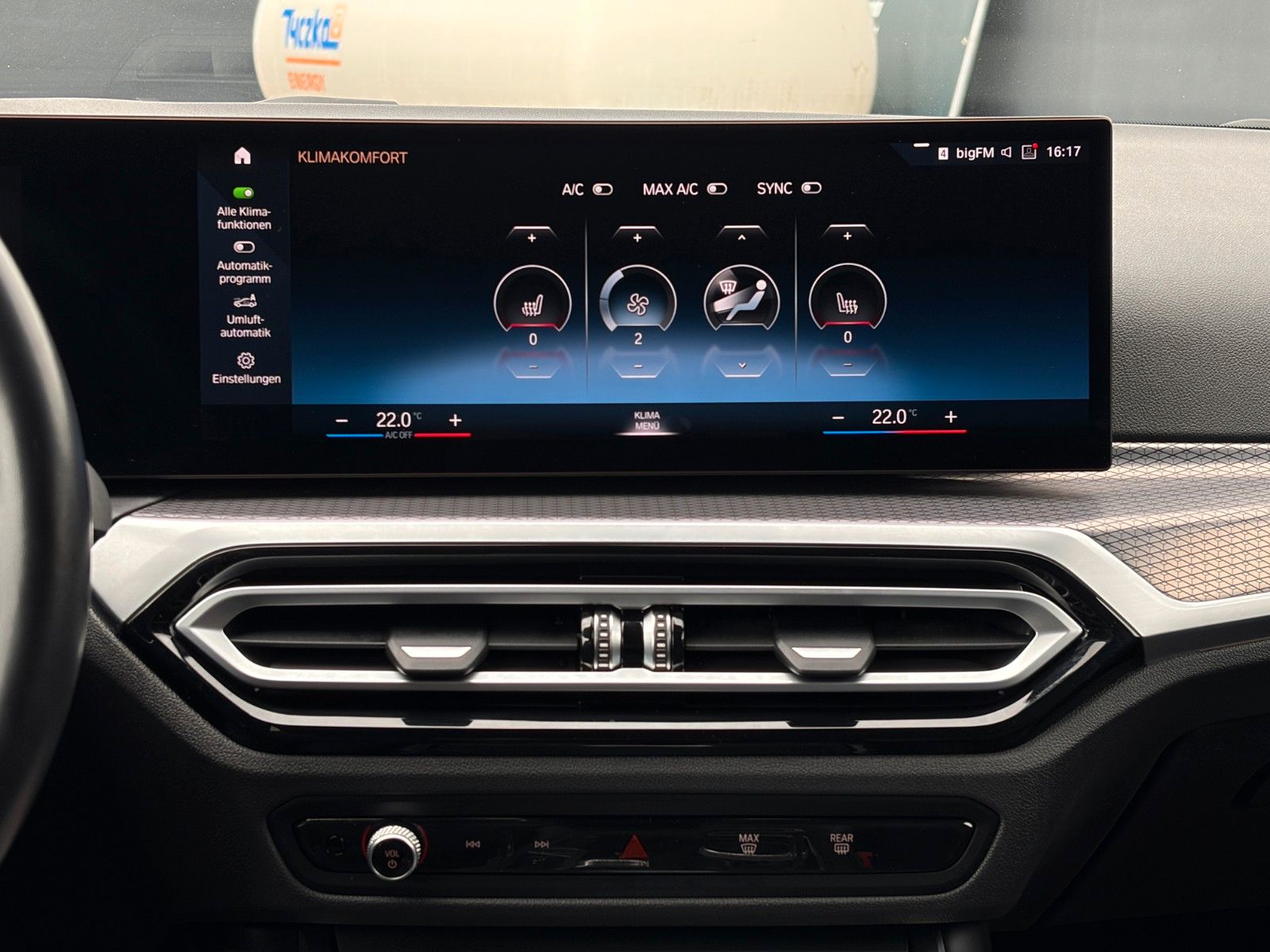 Fahrzeugabbildung BMW 320i Touring M Sport ACC CAM 3Z-Kl. SHZ Ambiente