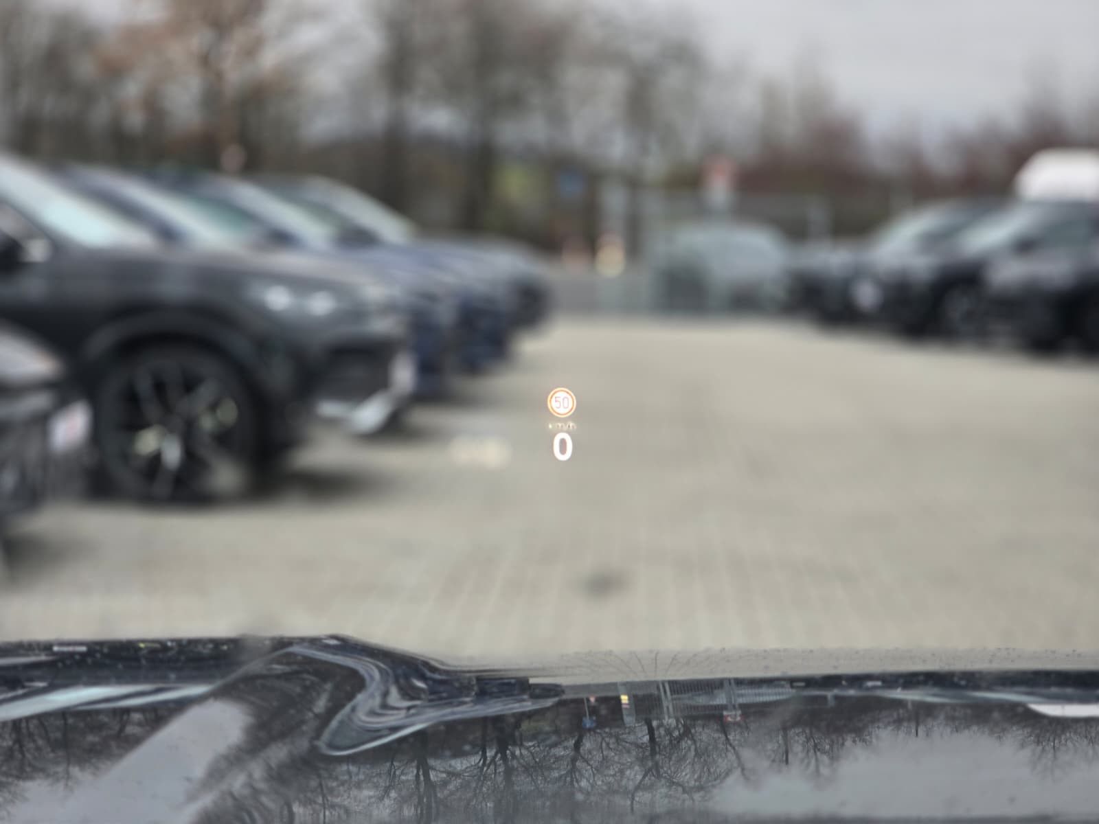 Fahrzeugabbildung Volkswagen Tayron 2.0 TDI 4M R-Line BLACK*7Si*MATRIX*PANO