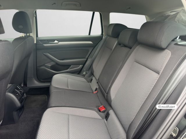 Volkswagen Passat Variant - Bild 16