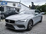 Volvo V60 Core 2.0 AUTM ACC NAVI R-CAM PDC - Volvo V60 Unfallwagen