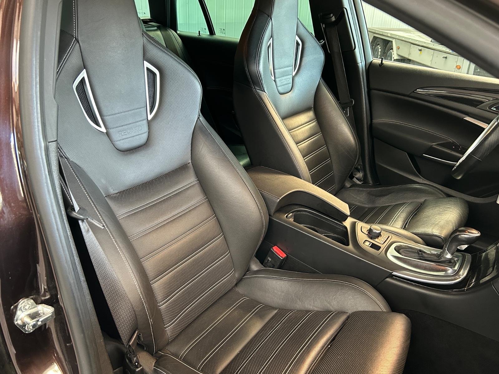 Opel Insignia 2011 — photo 7