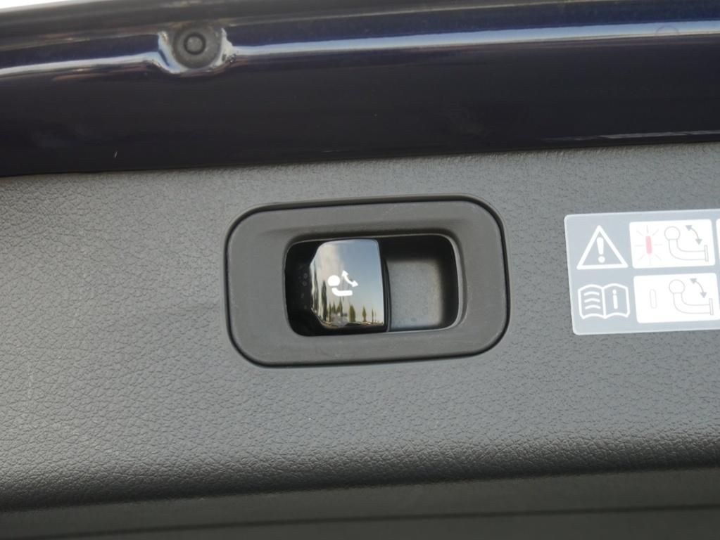Mercedes-Benz C 300 d T |Avantgarde|DISTR|NAVI|KEYL|AHK|LED|LM