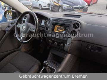 Volkswagen Tiguan - 10