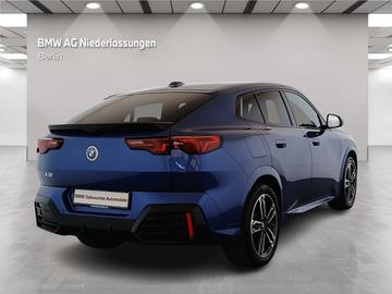 2024 BMW IX2 照片 2