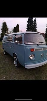 Volkswagen VW T2b Bulli - Volkswagen T2: Bulli