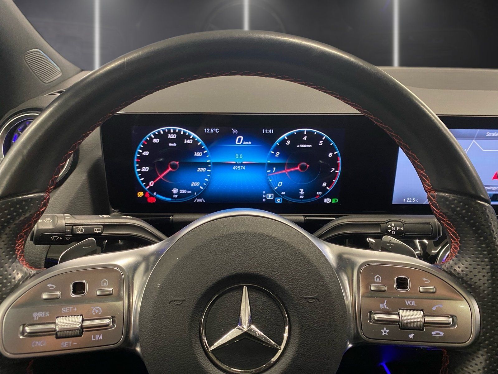 Fahrzeugabbildung Mercedes-Benz GLA 250 4M AMG*AHK*Pano*Totwinkel*Kam*Easy-Pack*