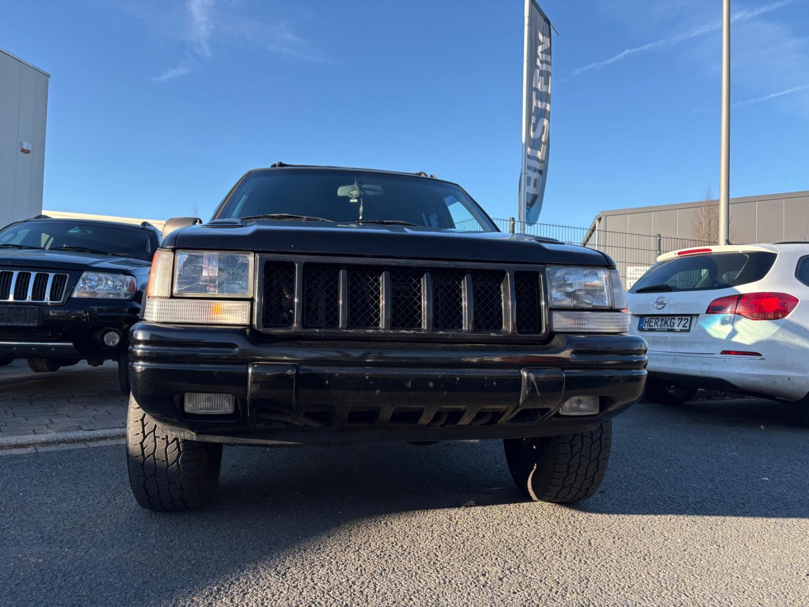 Jeep Grand Cherokee 5.2 V8 sehr gepflegt LPG Tüv