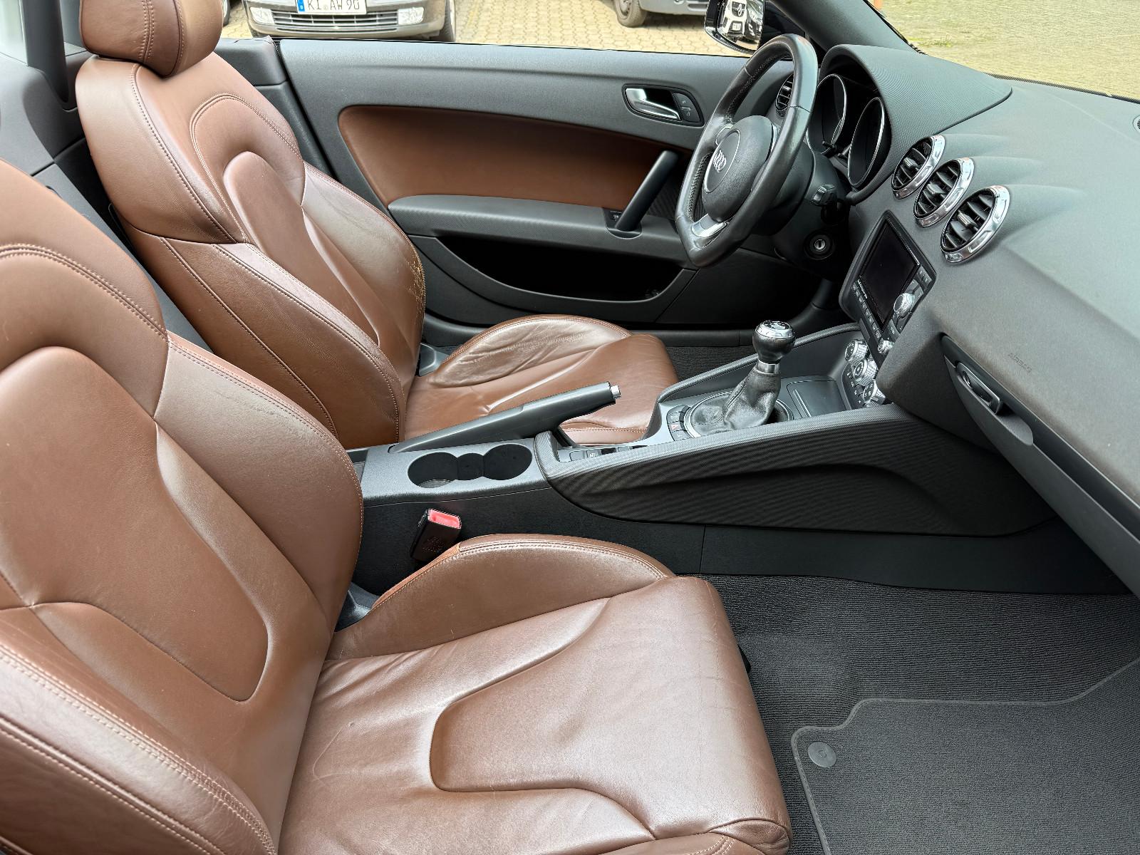 Audi TT Roadster 1.8 TFSI LEDER/XENON/NAVI/SITZHZG.
