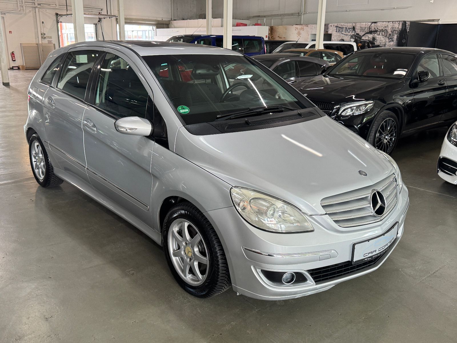Fahrzeugabbildung Mercedes-Benz B 180 CDI AUTOMATIK TEMPOMAT KLIMA PANORAMA