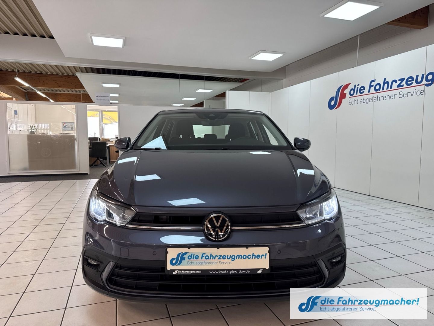 Fahrzeugabbildung Volkswagen Polo VI Life Navi Digitales Cockpit LED ACC Appl