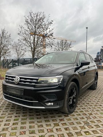 Volkswagen Tiguan Allspace 2.0 TDI SCR DSG 7Sitzer Highline