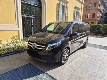 Mercedes V 220 - 5
