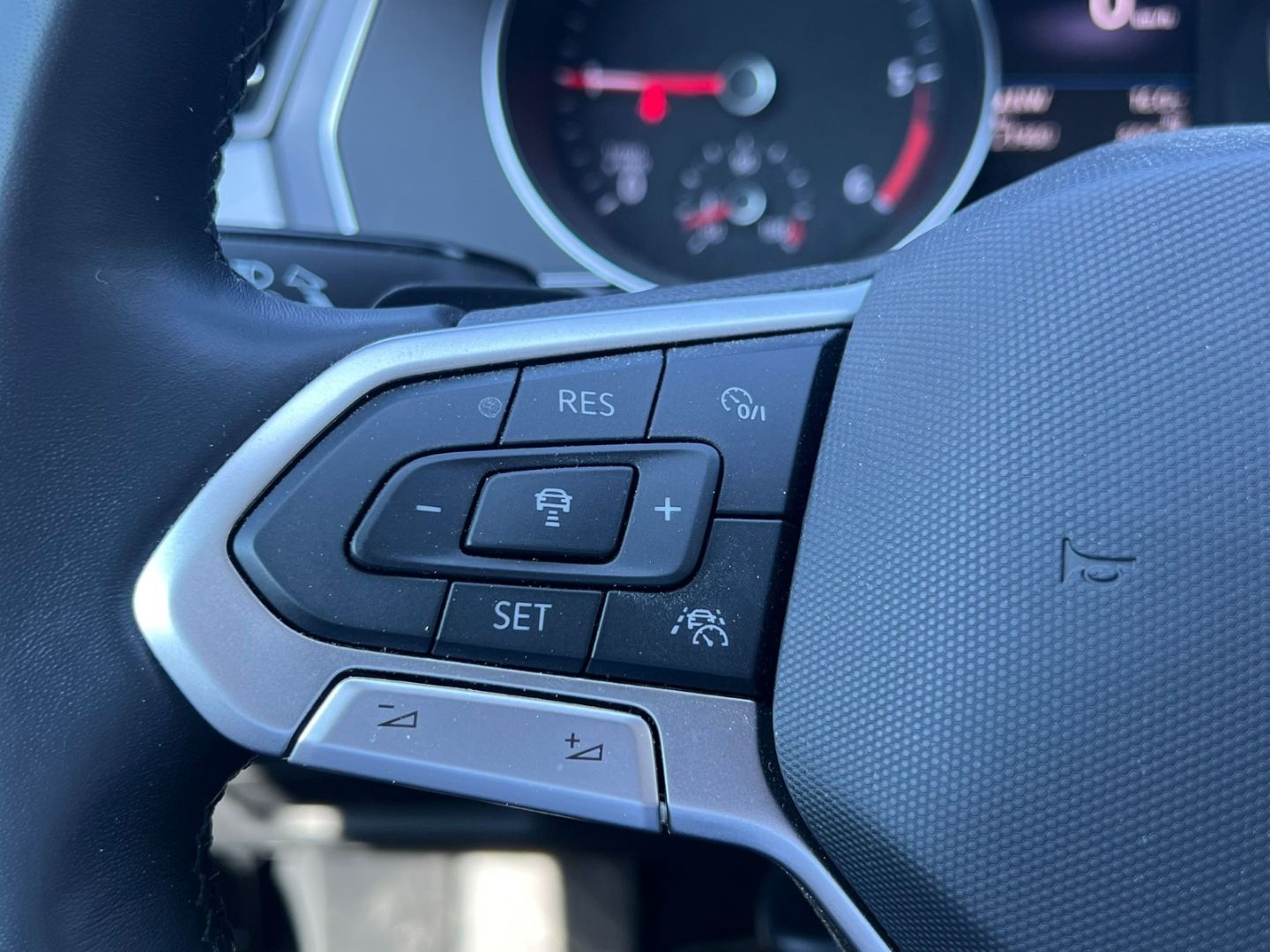 Passat Variant Business2.0TDI DSG APP*360*IQ*NAV