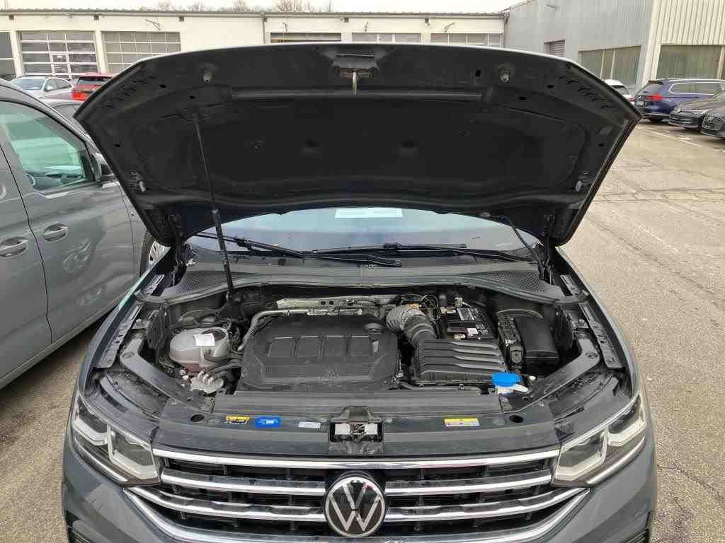 Fahrzeugabbildung Volkswagen Tiguan Elegance TDI DSG*Panodach*Navi*Cam*ACC*