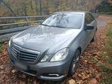 Mercedes-Benz Mercedes Benz E220cdi w212 avantgarde !LES... - Mercedes-Benz E 220 in Chemnitz