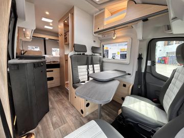 Sunlight Cliff 4x4 Greentrek 590 MATT GRÜN DELTA RAPTOR