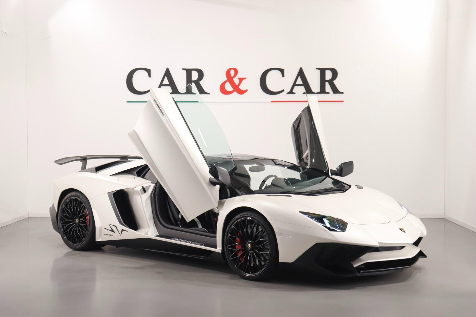 Lamborghini Aventador LP 750-4 Superveloce Roadster
