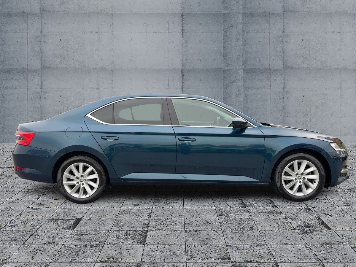 Skoda Superb - Bild 7