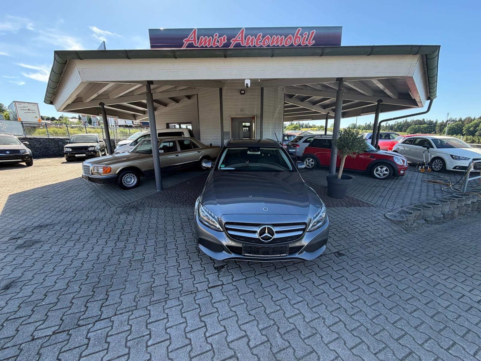 MERCEDES-BENZ C 220