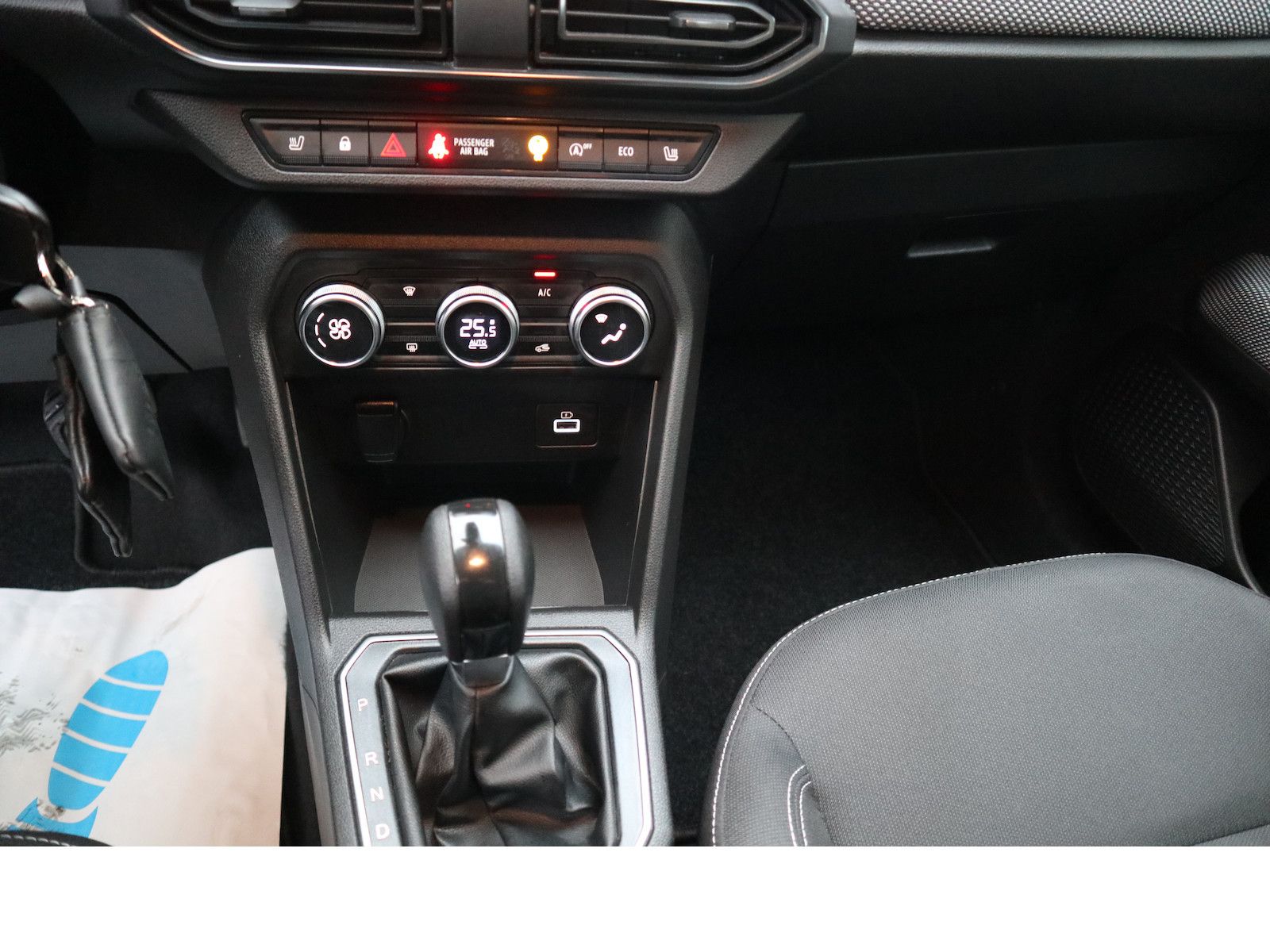 Fahrzeugabbildung Dacia Sandero Comfort Navi Tempo Scheckheftgepflegt
