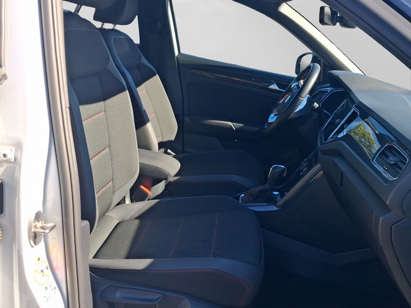Volkswagen T-Roc 1.5 TSI DSG SPORT LM17 ACC LED foto 4
