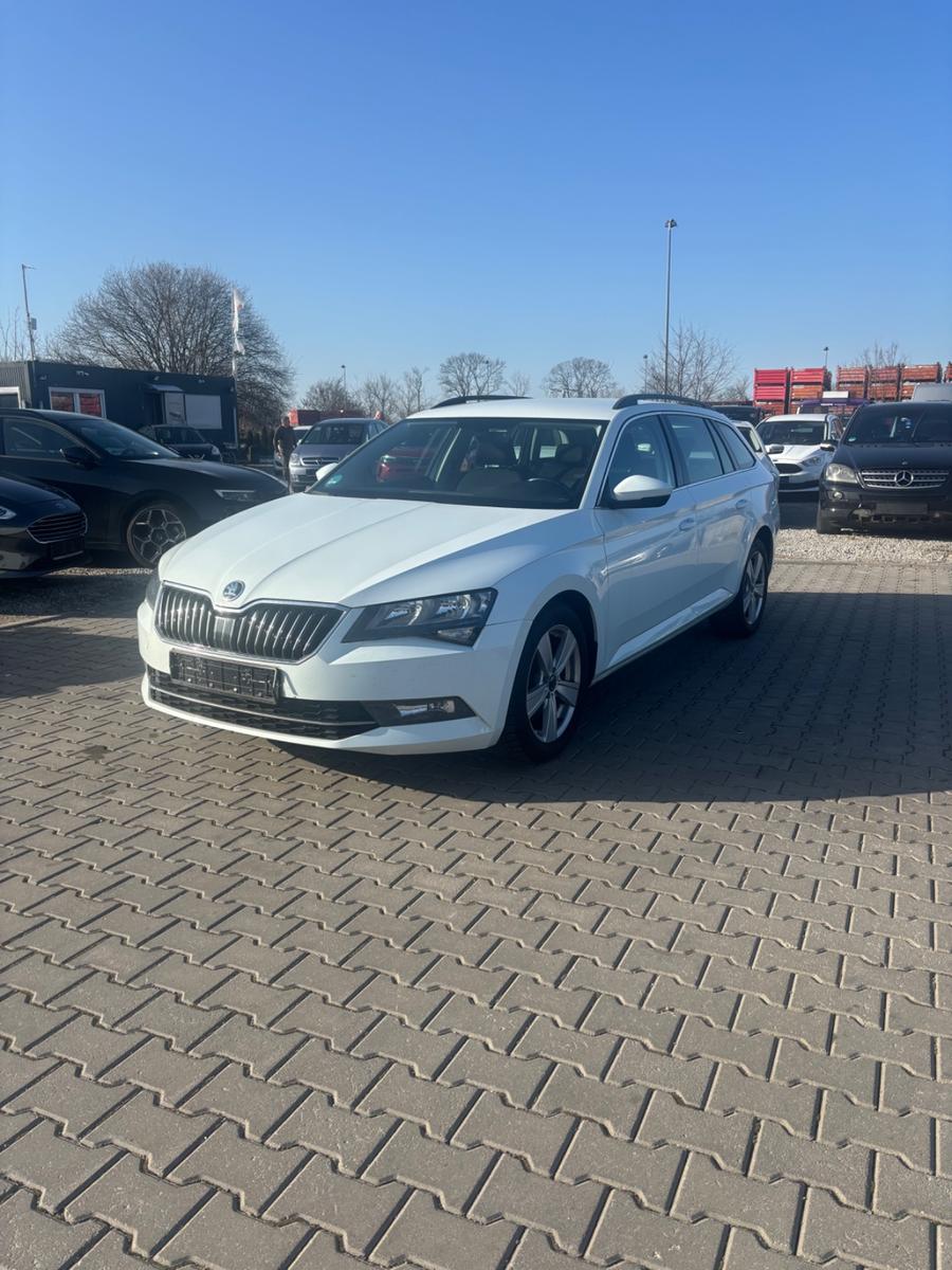 Skoda Superb Combi Ambition   190 PS  AutomatikGetribe