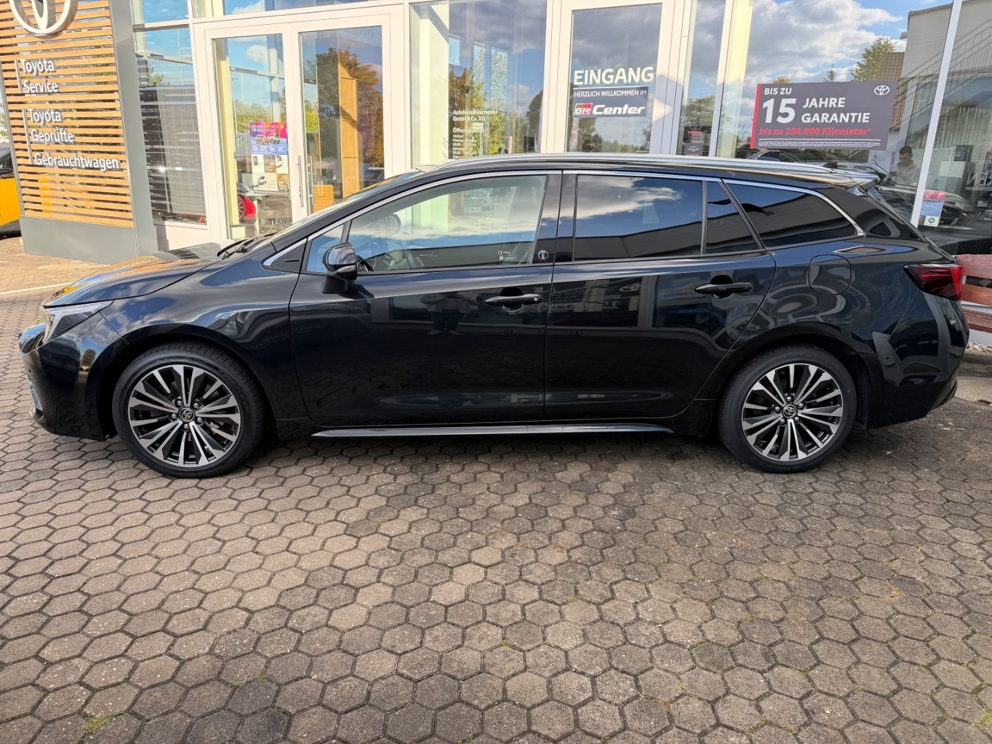 Toyota Corolla Touring Sports 2,0 l Hybrid TS, Team D*T imagem 2