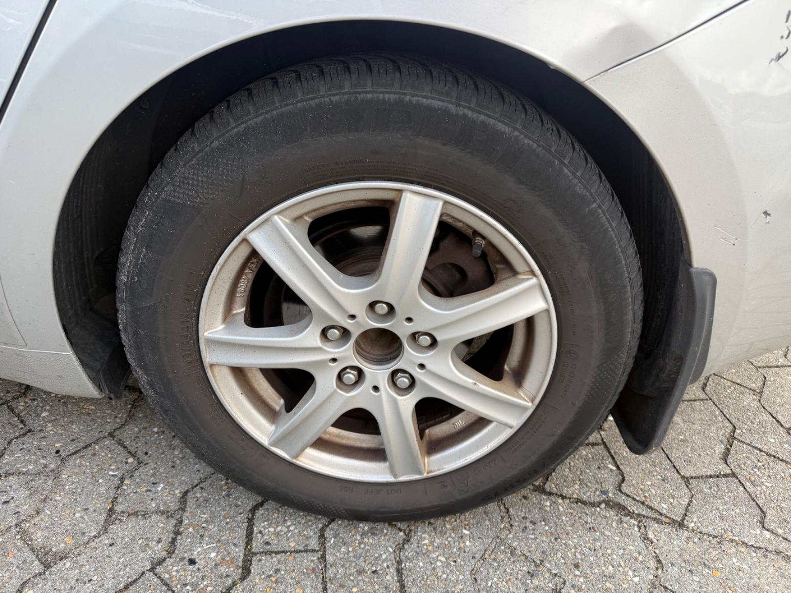 Kia cee'd 2015 — photo 11