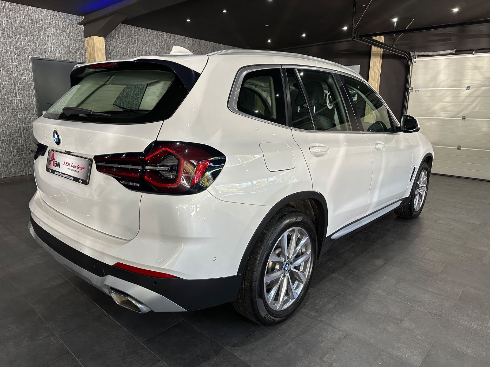 BMW X3 xDrive 20 d / KAMERA /LEDER / Sitzklima / LED foto 4