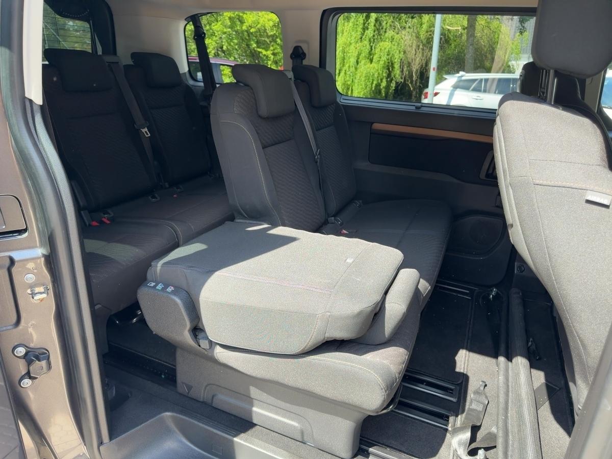 Toyota Proace Verso L1Team D+WKR+SHZ+Head-UP+AHK+R-Kam.