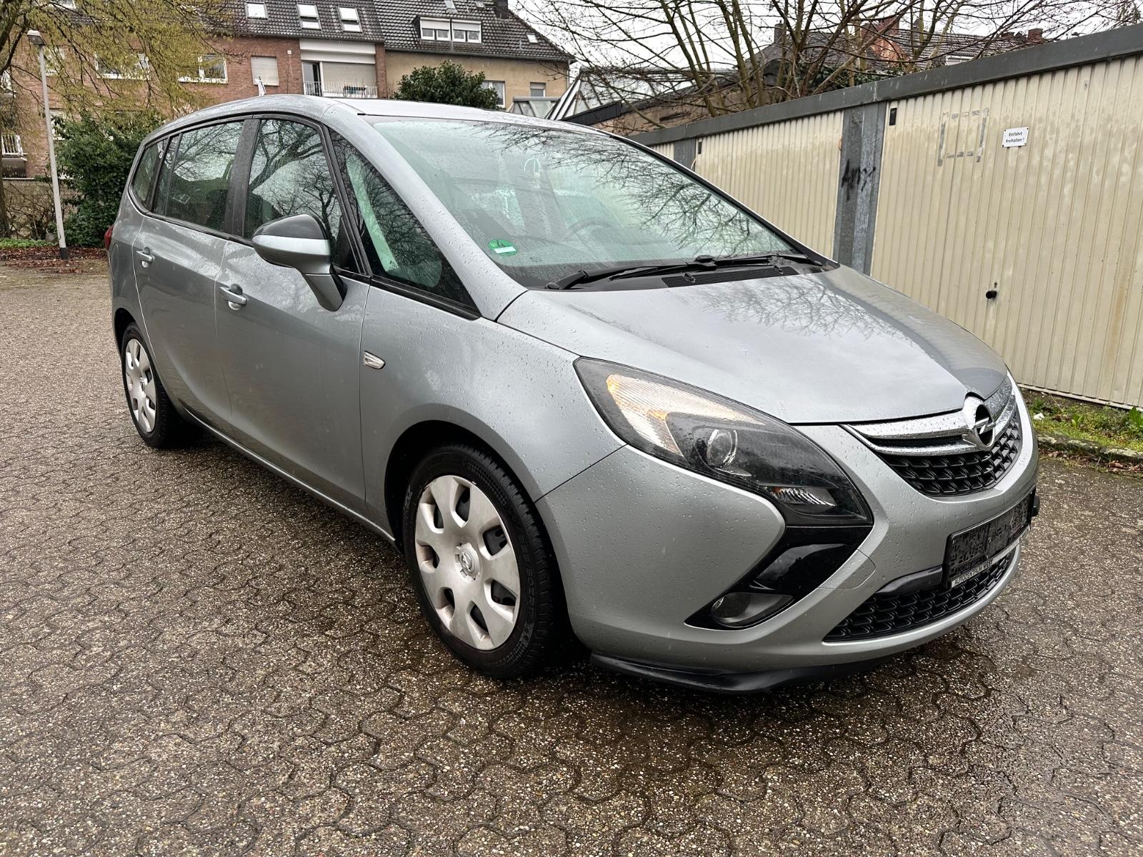 Opel Zafira C Tourer Selection*Tüv*Klima*AHK*