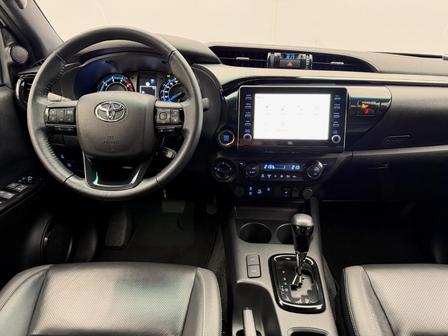 Toyota Hilux 2.8 D4-D INVINCIBLE JBL°AHK°Rollo°RFK°Navi