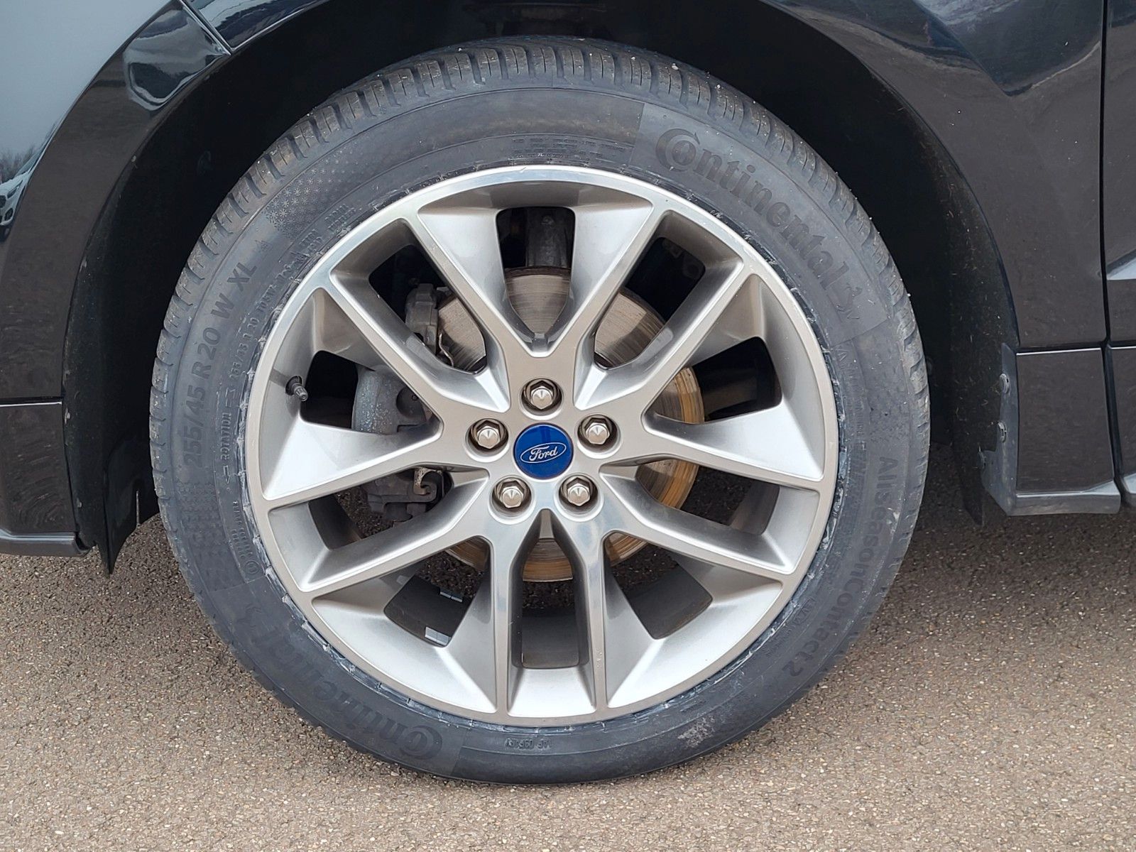Fahrzeugabbildung Ford Edge Sport 4x4 Autom. Winter P., Kamera, Navi