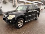 Mitsubishi Pajero V80 3,2 DI-D Instyle Automatik Instyle - Mitsubishi Pajero: 3.8