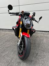 MV Agusta Brutale 1000 RR - MV AGUSTA BRUTALE 1000 RR
