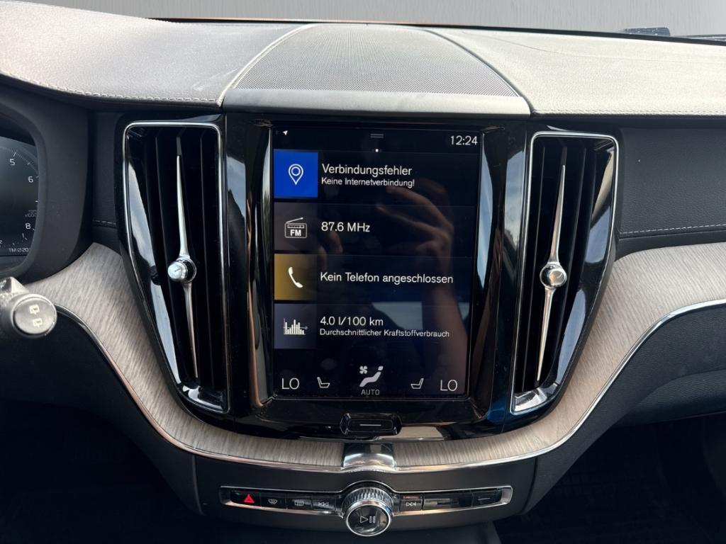 Volvo XC60 T6 AWD Inscription AHK Pano LED Sound Alarm